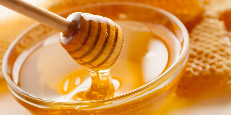 Hướng dẫn cách sử dụng đúng cách mật ong dú